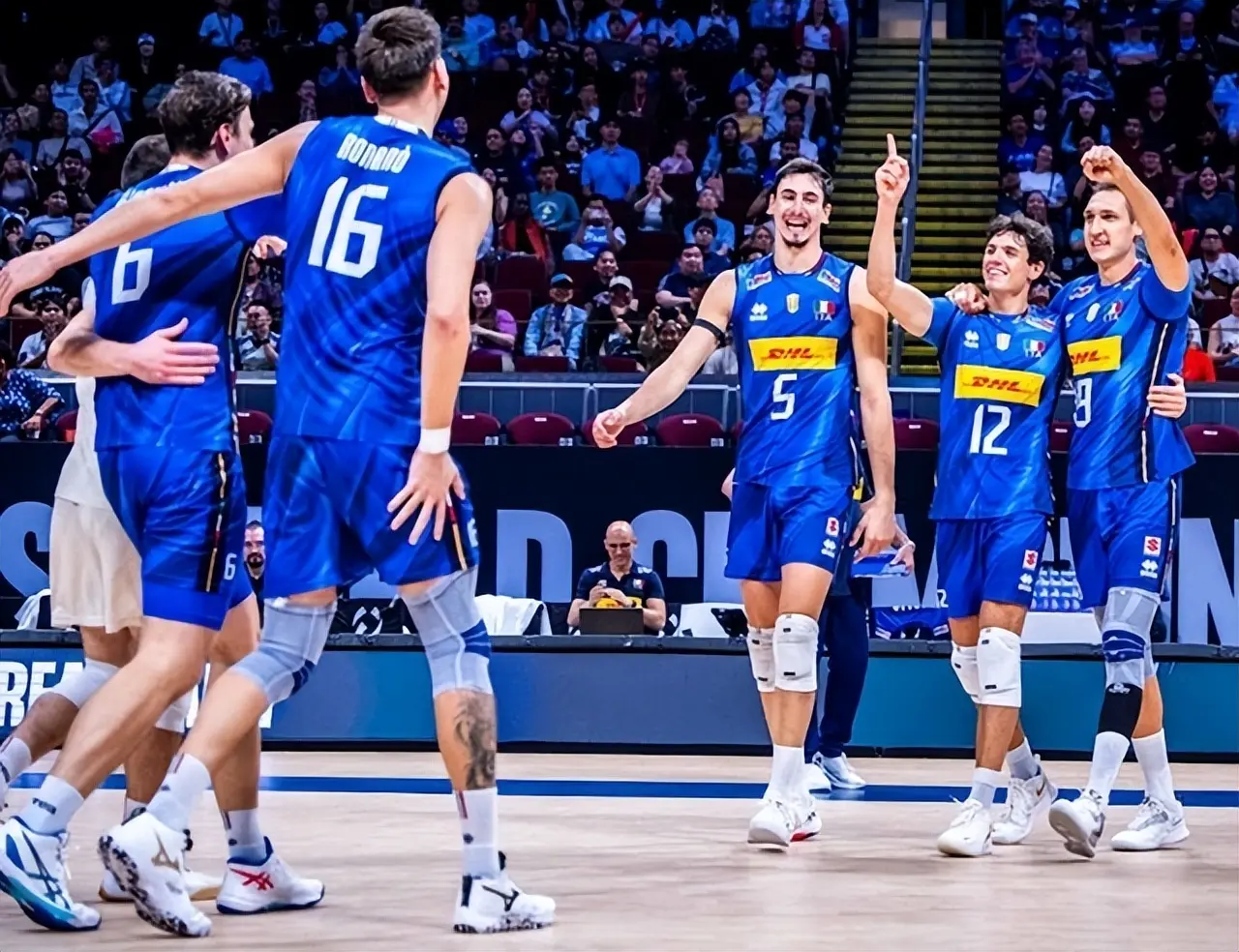 网口压力较, NcOS, 场上比分瞬 网口压力较, NcOS, 场上比分瞬