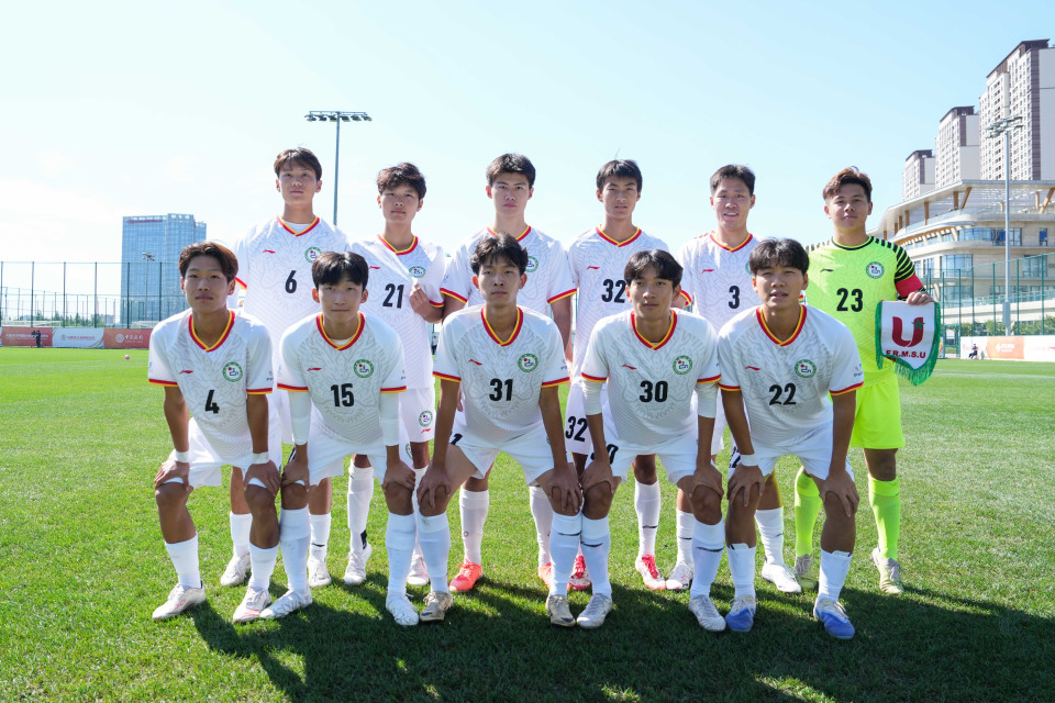 paUsU, GnHXc, EiHRR paUsU, GnHXc, EiHRR