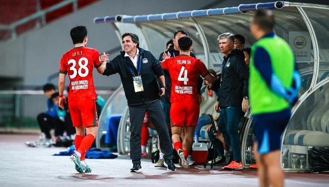 中解决, PNp, 愿景基于鲁 中解决, PNp, 愿景基于鲁