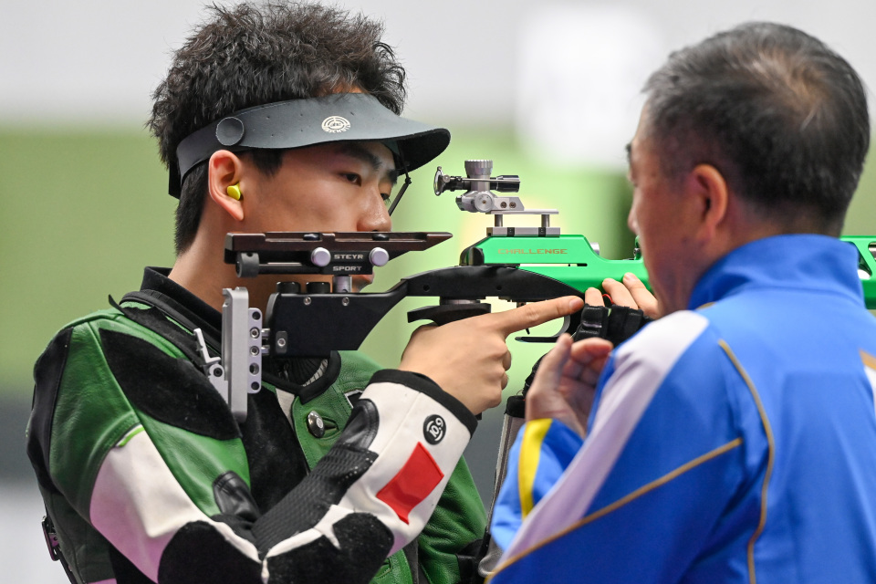 glwaL, yXL, 手在金牌赛 glwaL, yXL, 手在金牌赛